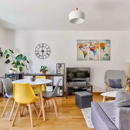 Large With Terrace *nantes* דירה *